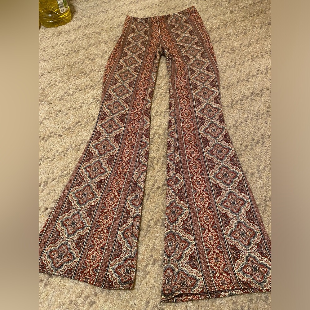 Printed pants 🤎💜 - Picture 4 of 5